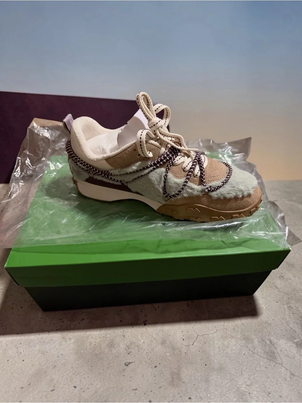 NIB-K AS IN KATE RUNNER MINT FROSTING SNEAKERS